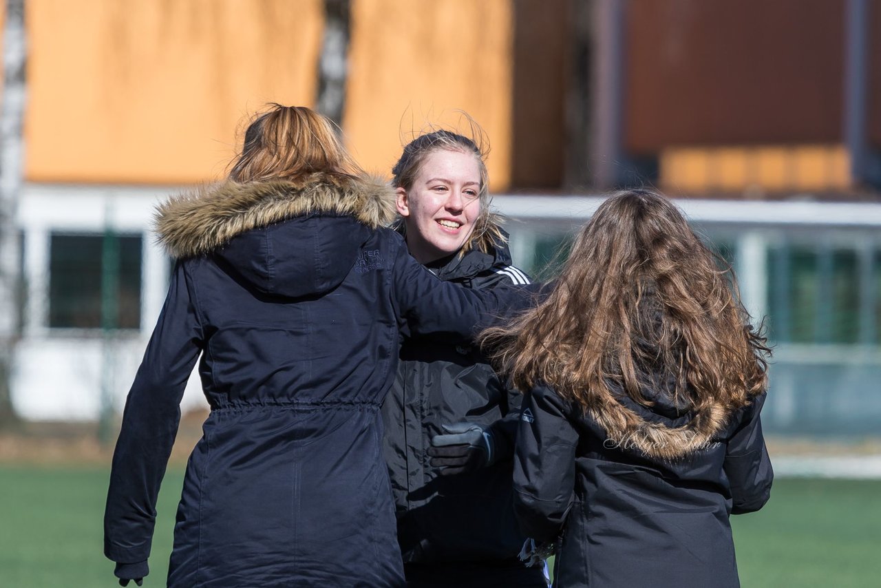 Bild 454 - B-Juniorinnen Halbfinale SVHU - Holstein Kiel : Ergebnis: 3:0